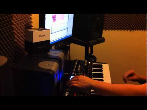 Invaders Of Nine Live Mash Up On Ableton with the ...