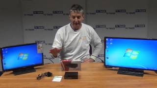 C2G Select VGA + 3.5mm A/V Cable, 100′ 2 Port VGA Splitter