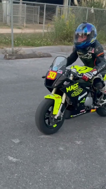 Minimoto take off                        #ovale #gp #minigp #minimoto #motorminigp #pocketbike