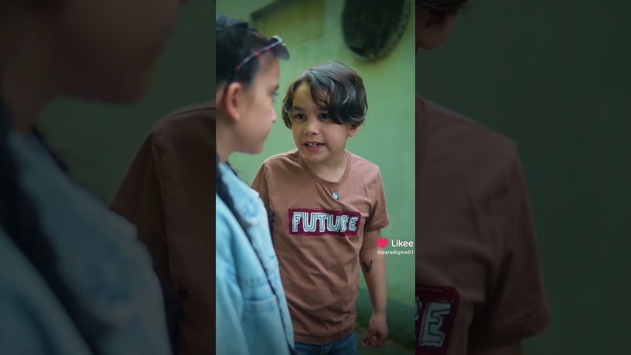 она хотела заработать обманом. Лайк если она поступила неправильно.