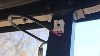 Denago Rover XL - OEMコネクタ付きのオーバーヘッドLEDライトを取り付けようとしている場合は、これをチェックしてください