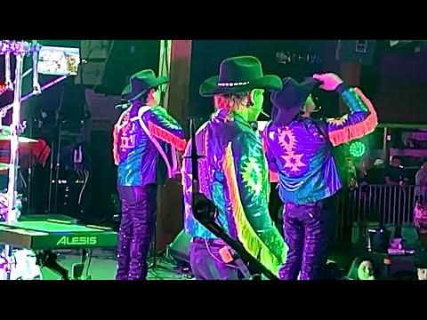 Los Terribles Del Norte en vivo desde Houston, Texas