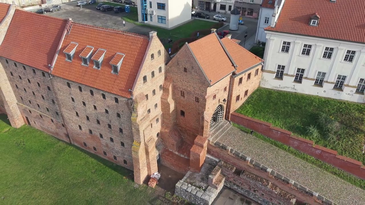 Renowacja zachodniej ściany Bramy Wodnej w Grudziądzu