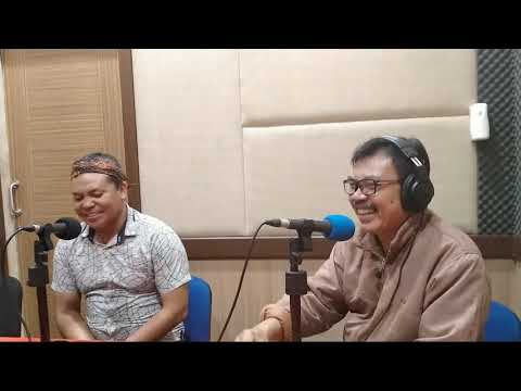 ngobrol bareng dengan Abah iskandar, bercerita tentang kehidupan sehari-hari