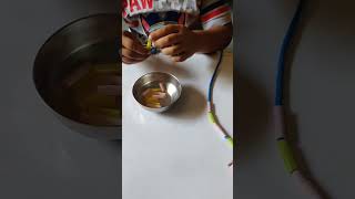 DIY Lacing Activity to Improve Focus And Concentration #summeractivitiesforkids #finemotoractivity