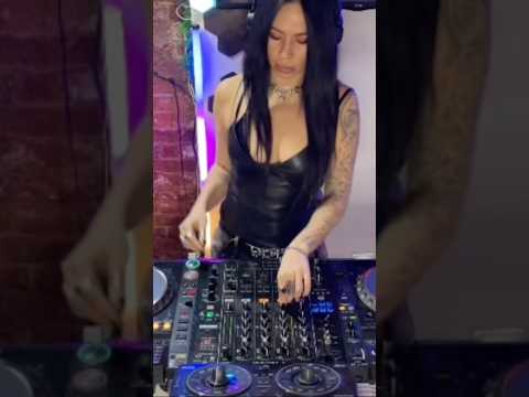 Anely Kiyaro #techno #hardtechno #rave #djremix #djmix #femaledj #rawtechno #darktechno #technodj