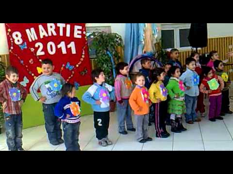 8 martie, ziua mamei. Copii rromi. Fundatia pacea. - YouTube