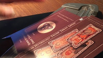 How I make my tarot deck boxes and booklet.