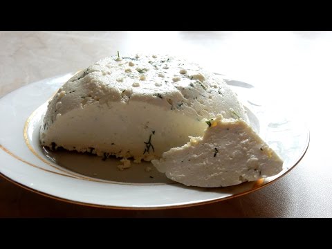 Домашний сыр с зеленью в мультиварке