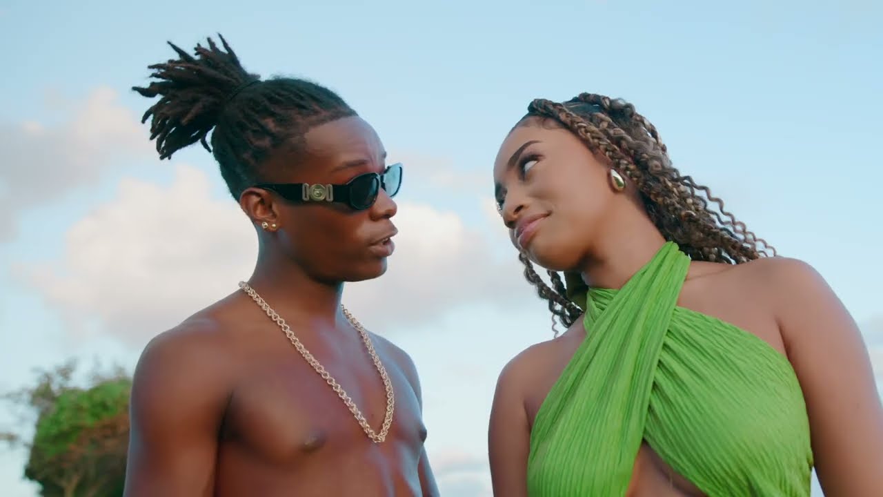 Sleduj Rayken - Toxic na YouTube