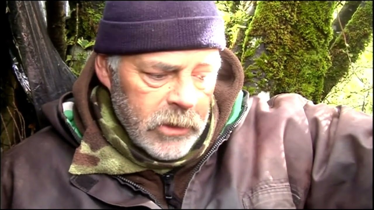 Dying anti-1080 protestor found on Mt Tongariro - Campbell Live