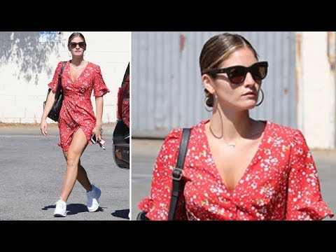 Shauna Sexton Gets Lunch With Friends After Probable Break-Up With Sober Ben Affleck