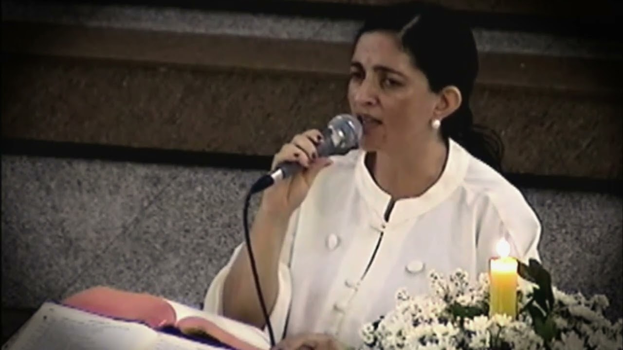 Salmo 111 - Uma luz brilha nas trevas para o justo permanece para sempre o bem que fez