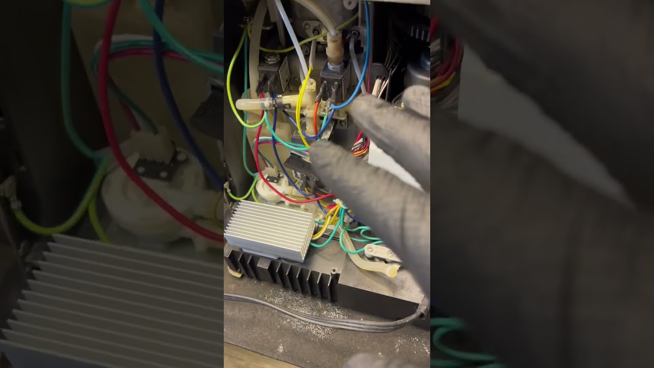 BIV-WS1100 2TB換装 BIV-WS1100 2TB換装 BIV-WS1100 2TB換装 HDDレコーダーの起動HDDを換装し