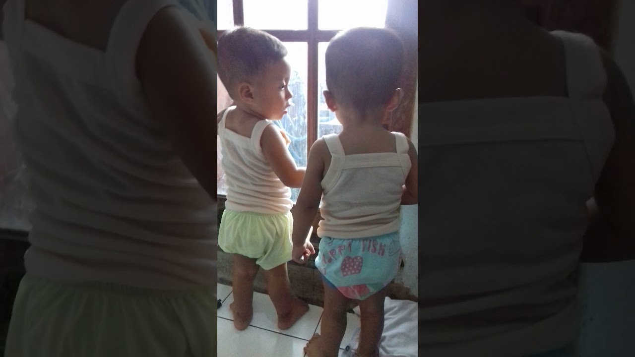kembar lucu - YouTube