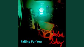 Download Lagu Falling For You