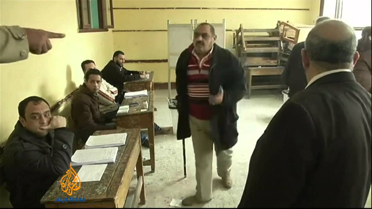 مصر تصوت في اليوم الأول من الاستفتاء
