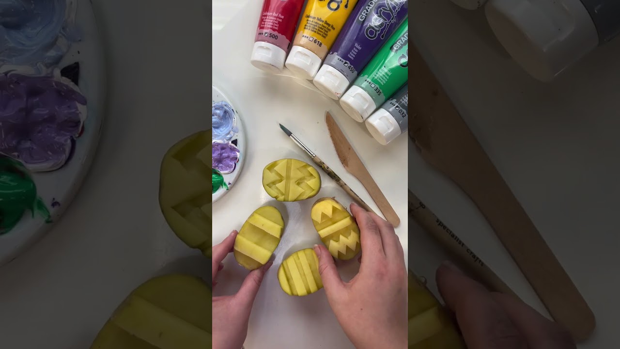 Potato Egg Stamper - Stamper Wy Tatws - Welsh bilingual learning opportunity