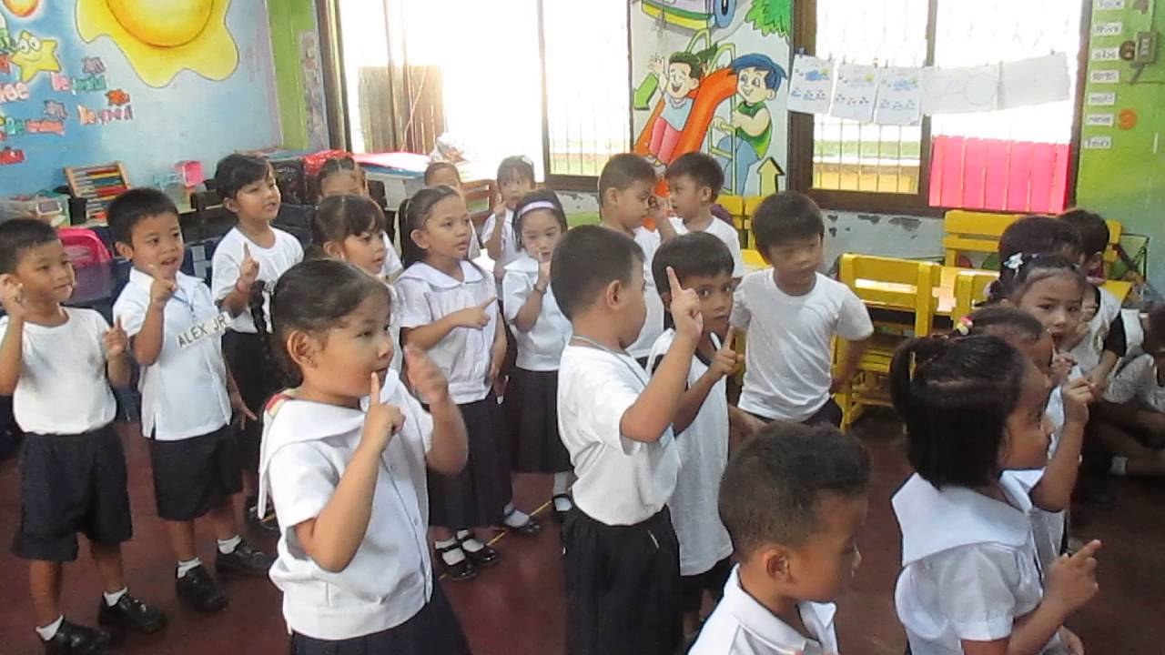 Kinder Poem Two Little Feet YouTube kinder-poem-two-little-feet-youtube