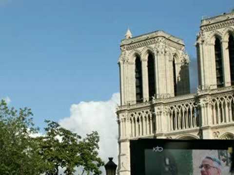 S S Benoit XVI à Paris Notre Dame