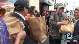 Bữa ăn miễn phí và tâm tình người cho, kẻ nhận trên phố Bolsa