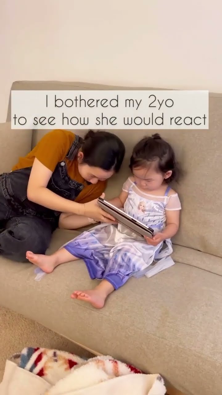 I just wanted attention from my 2yo and she gave me more than her attention ?