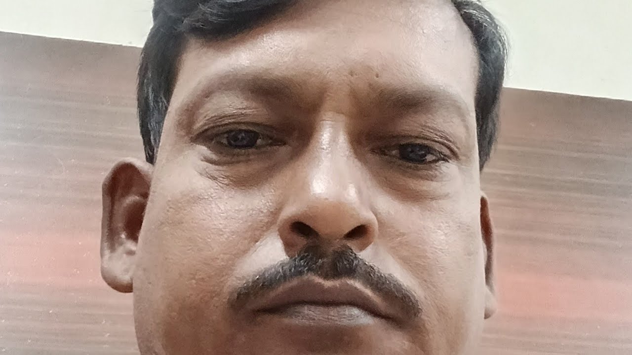 happy kiss 💋 day bondhura chole eso