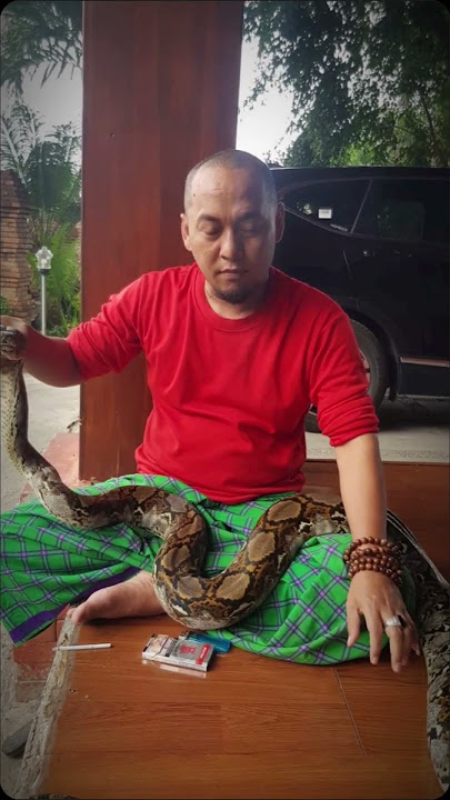 kang ujang busthomi cirebon jj barakallah #tiktok #jj #capcut #ulama #kyai #ujangbustomi #fyp #ustad