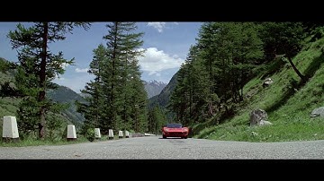 The Italian Job, intro, "On Days Like These" (Matt Monro) Remastered HD