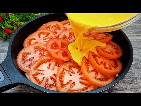 Gieen Sie einfach das Ei auf die Tomaten und das Ergebnis wird erstaunlich sein! Sehr einfach