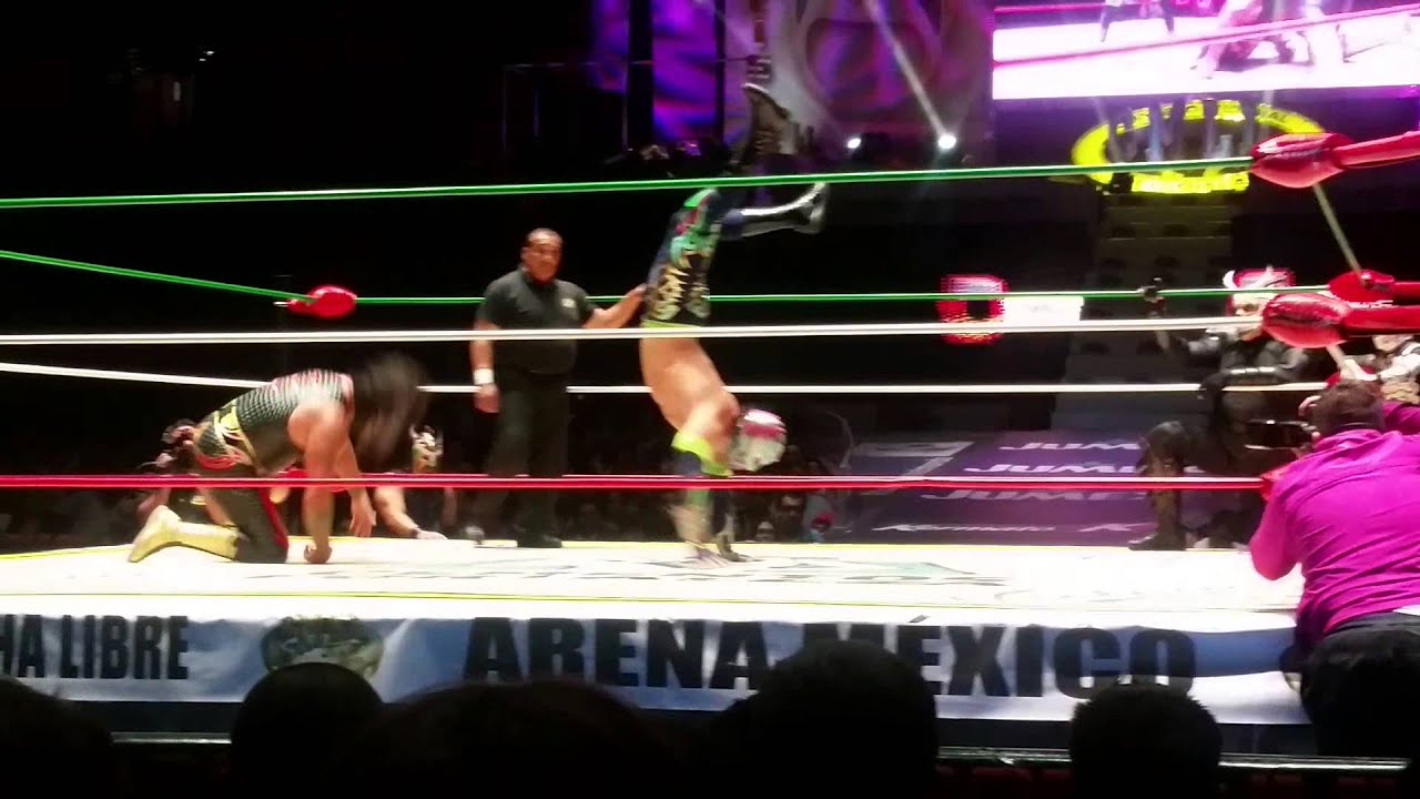 Titán/Ripper exchange, 2015-09-22 - YouTube