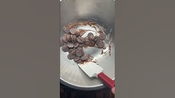 The Difference Between Chocolate Chips vs Compound vs Couverture