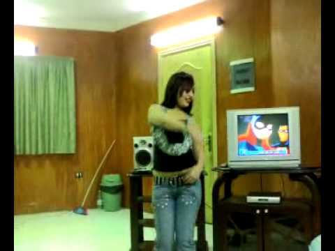 فطوطة ترقص على اغنية راشد الماجد Mp4