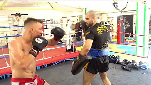 Ashley Baldwin training with Ali Safari in preparation for his fight on 17th July 2021