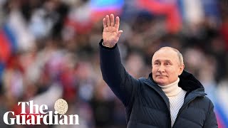 Russian state TV cuts away from Putin at pro-Russia rally