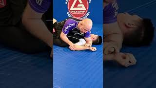 Learn how to submit your opponents with an Americana from mount position. #jiujitsu #jiujitsulife