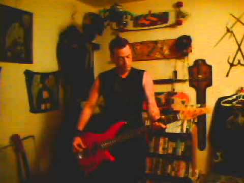 bloodhound-gang-i-wish-i-was-queer-so-i-could-get-chicks-bass-solo-cover
