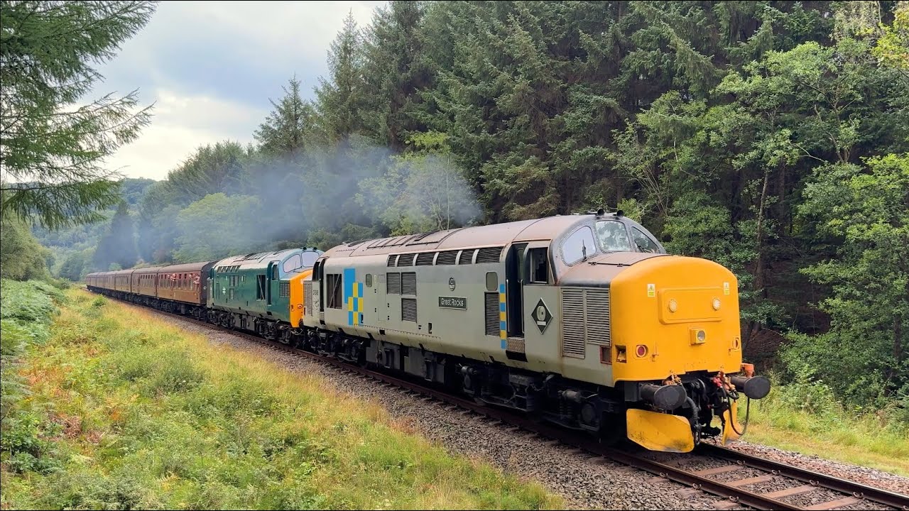 Doubled headed 37s No 37264 and No 37688 at the Moors