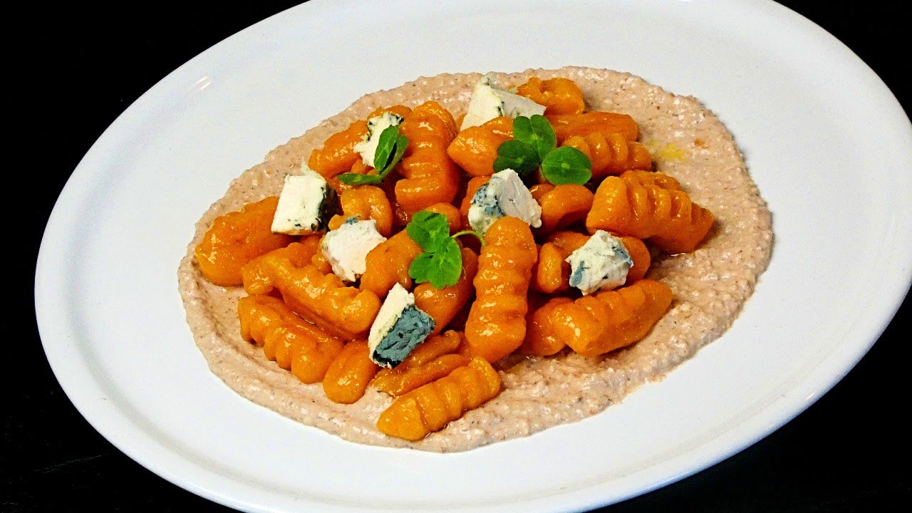 Gnocchi à la patate douce & salsa de noce