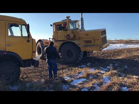 Кировец вытягивает камаз