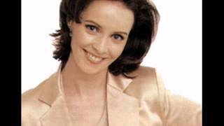 Watch Sheena Easton Love Me With Freedom video