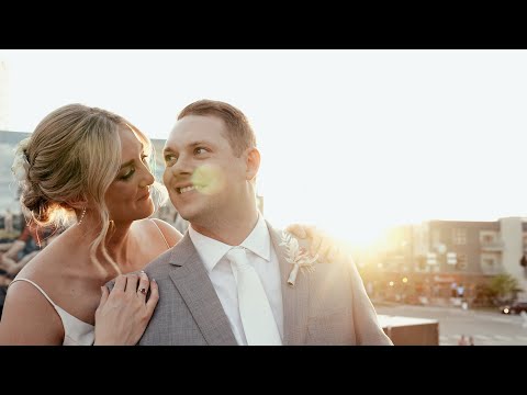 Best Wedding Vows With A Pinky Promise / Erin and Matt