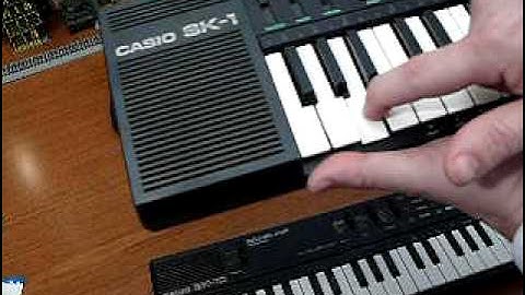 Casio SK-1 SK-10 SA-60 Sampling Synth Synthesizer Electronic Keyboard