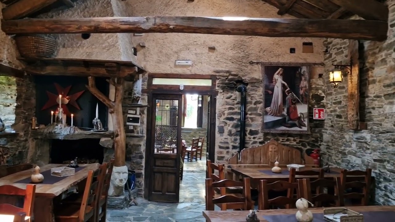 Restaurante De La Epoca Medieval Uno De Los Pueblos Más Bonitos De