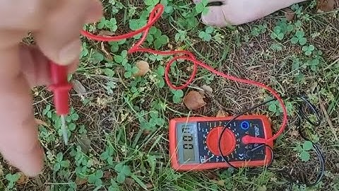 Grounding / Earthing experiment using a multimeter and your body
