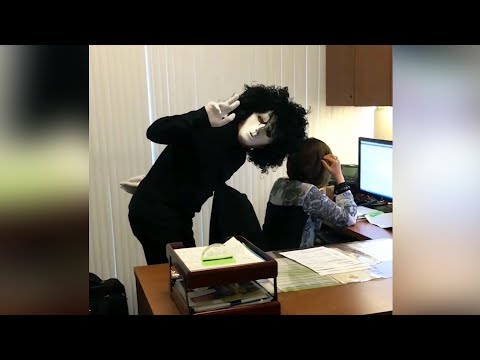 office-scare-pranks-compilation