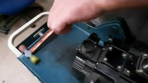 Removing encoder connector.