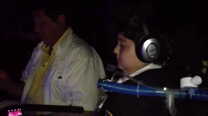 Papa Roach meets Dominic Cumo 9 year old with A.L....