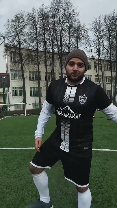 Нарек Симонян он же Пухляш из Нашего Дела дебютировал в составе Van ...