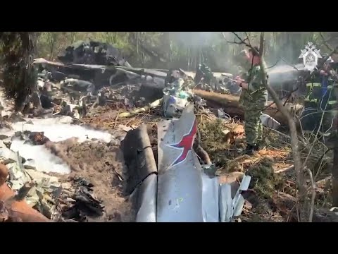 Вывоз обломков транспортного самолёта Ил-112в с места крушения на Кубинке